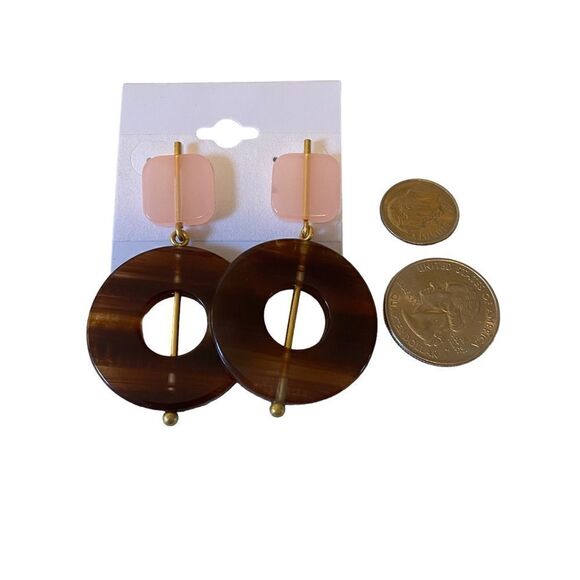 Two Tone Acrylic Lightweight Open Circle Drop Earrings in Peach & Tortoise. - Picture 5 of 5